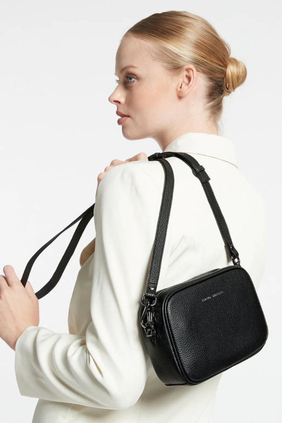 Plunder Cross Body Black Bag - Image 3