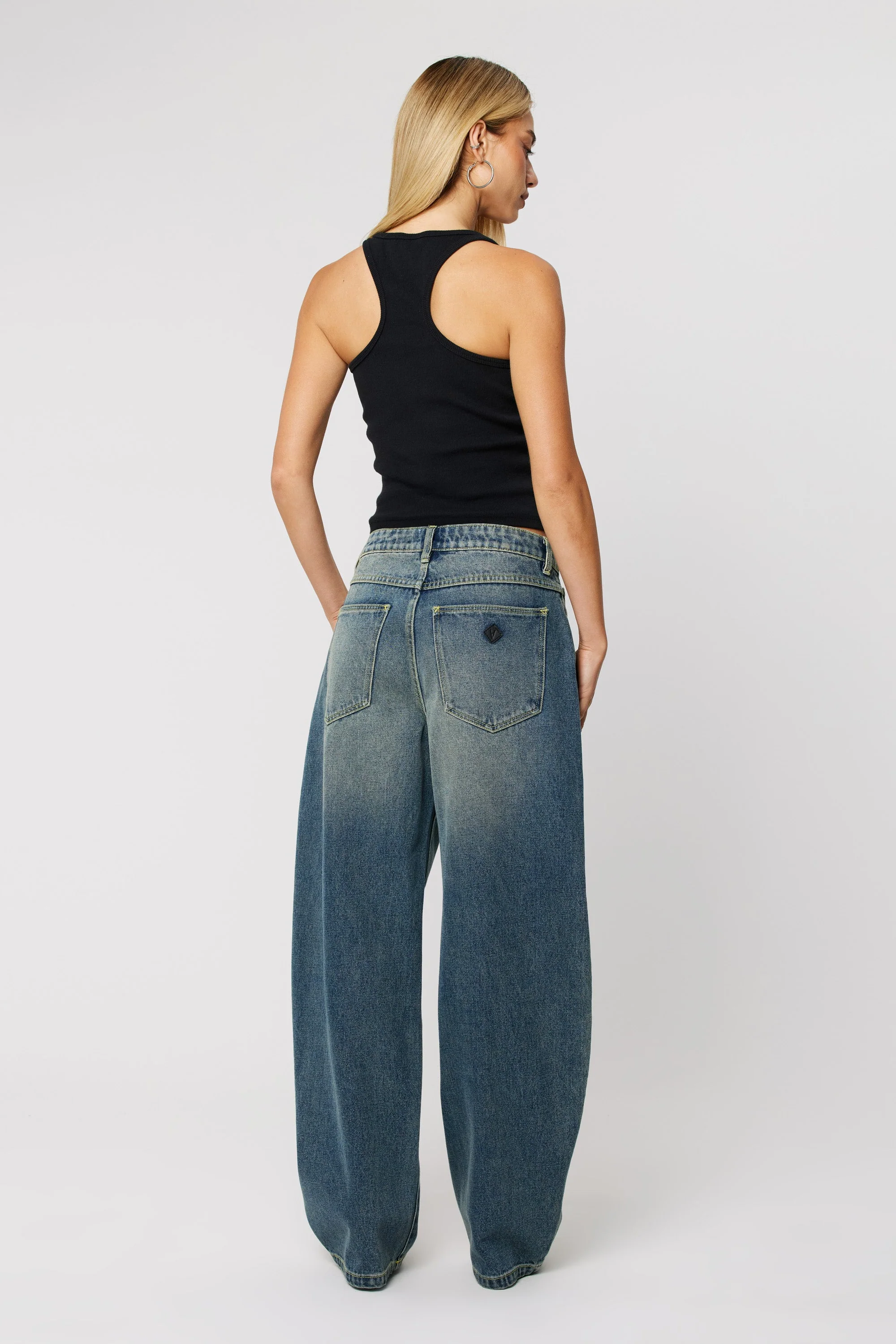 95 Ava Dark Washed Denim Contrast Stich Mid Barrel Jean - Image 3