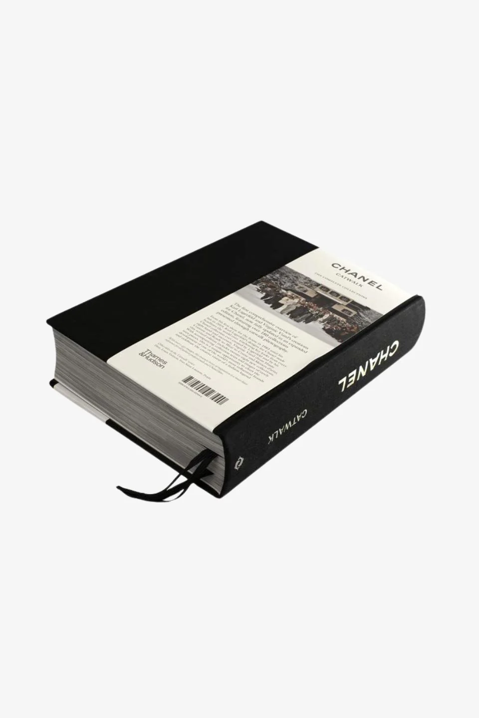 Chanel Catwalk: The Complete Karl Lagerfeld Collections - Image 4