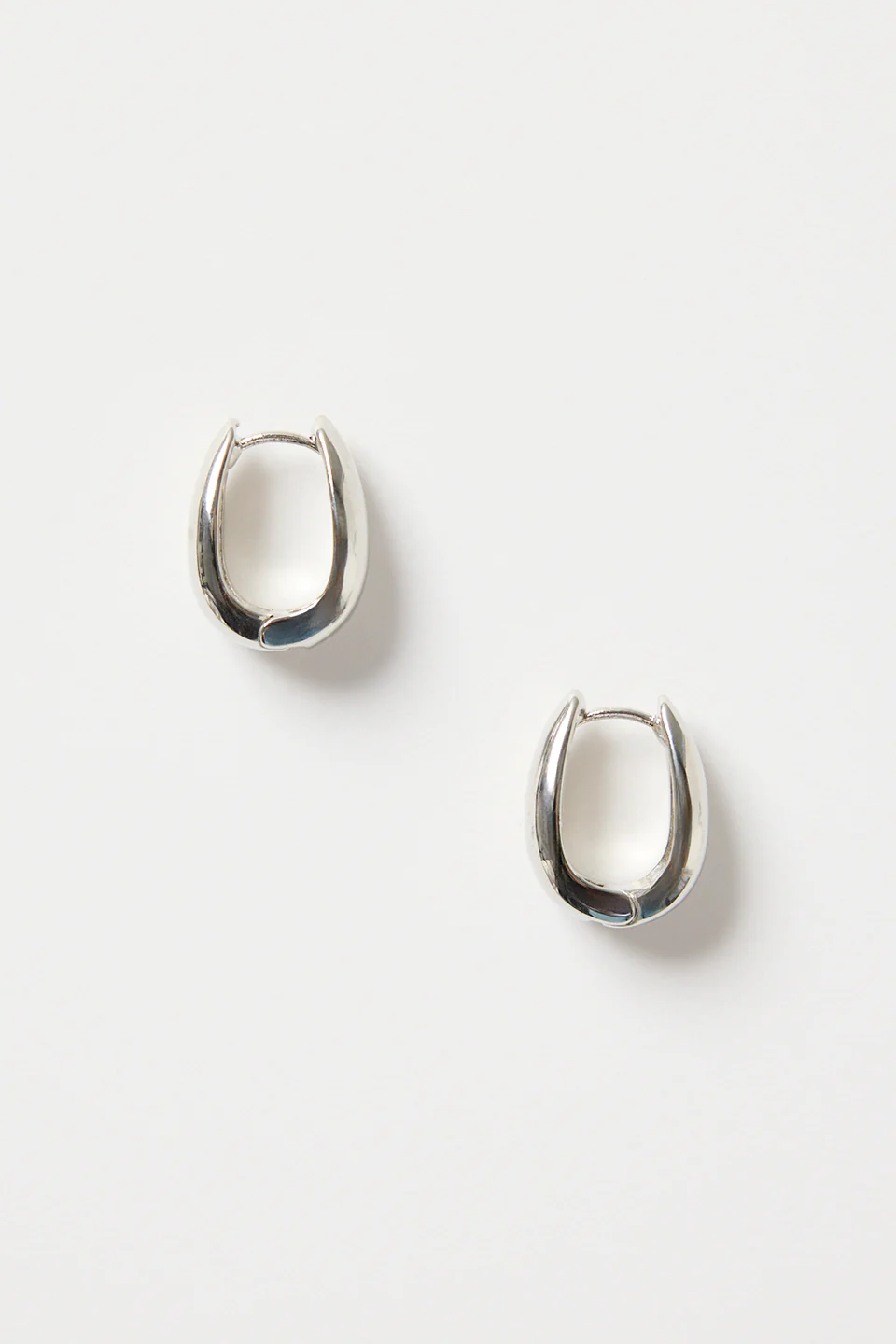 Chunky Oval Rhodium Earrings - Image 6
