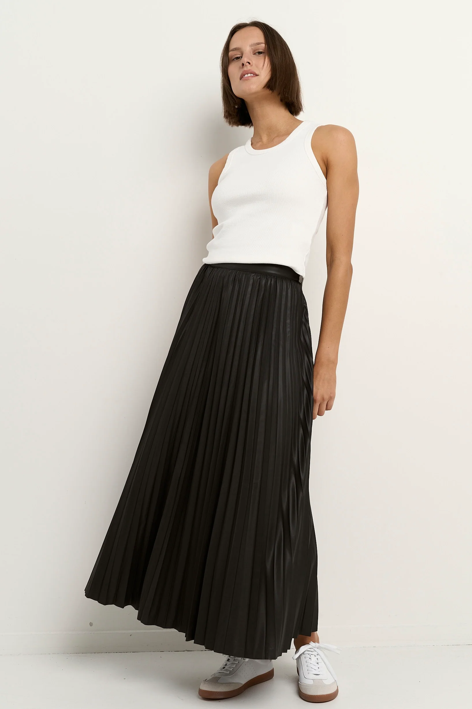 Crystalised Black PU Pleated Midi Skirt - Image 3