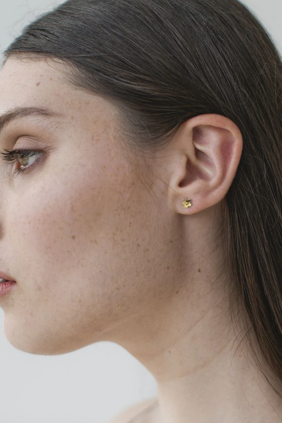 Daisy Day Gold Studs - Image 2