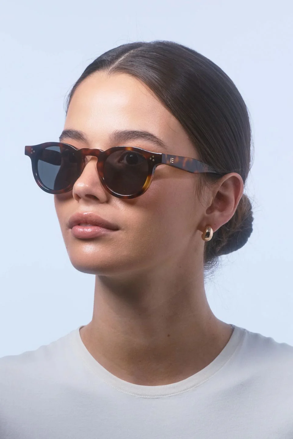 Drew Tortoise Round Sunglasses - Image 5