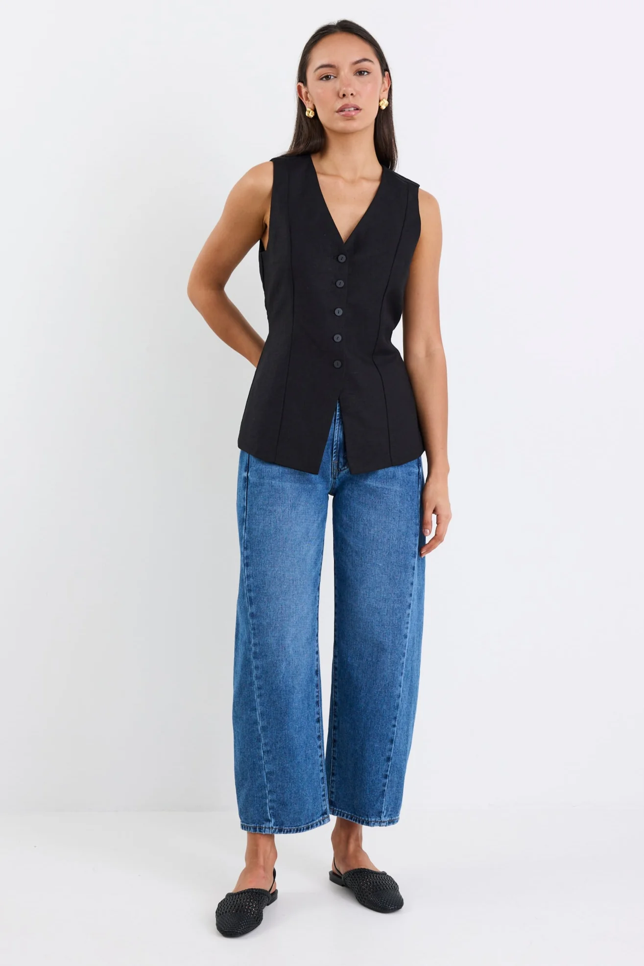 Eiffel Black Linen Viscose Fitted Longline Vest - Image 3