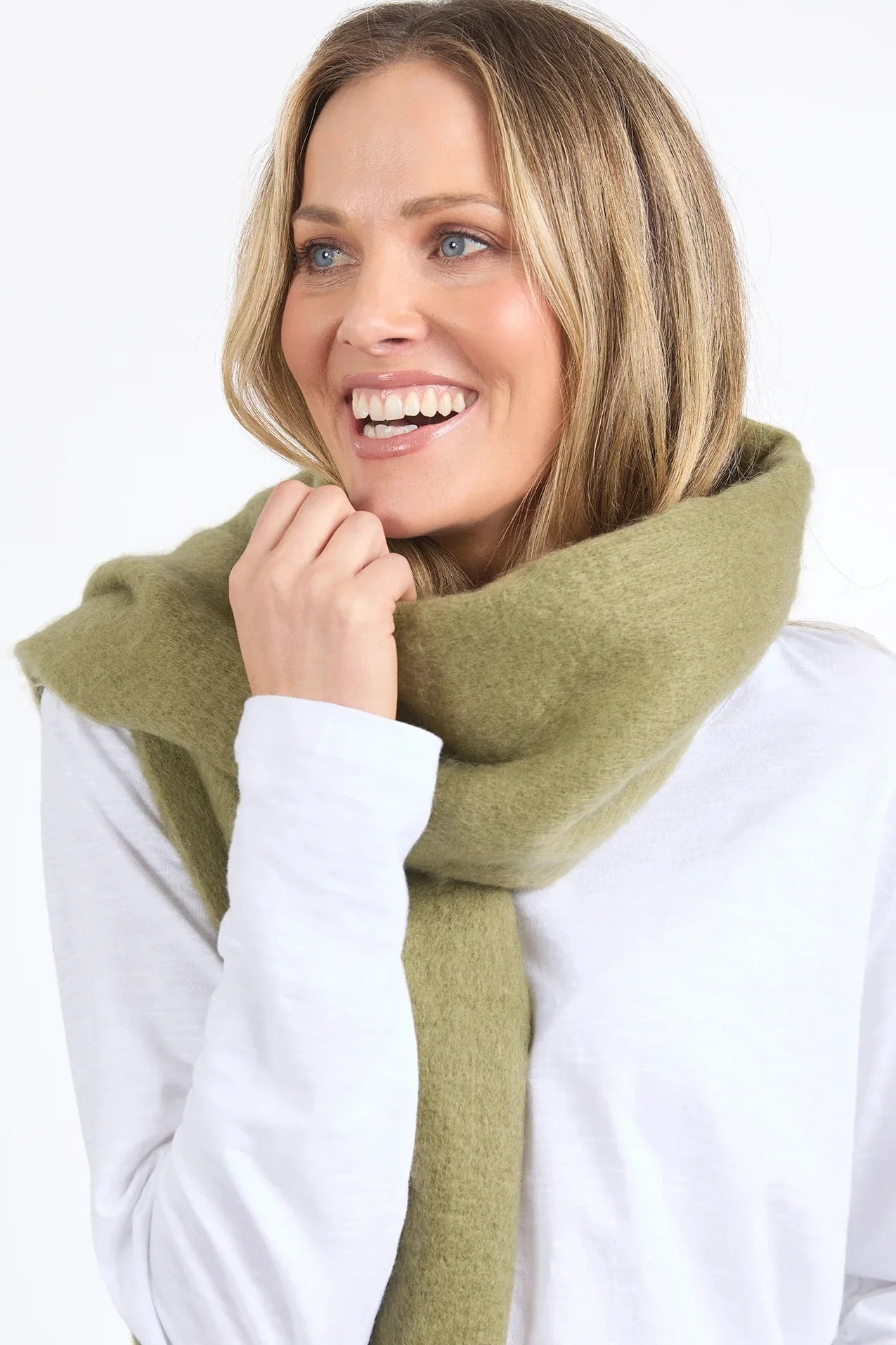 Elm Four Leaf Clover Comfy Scarf - Image 2