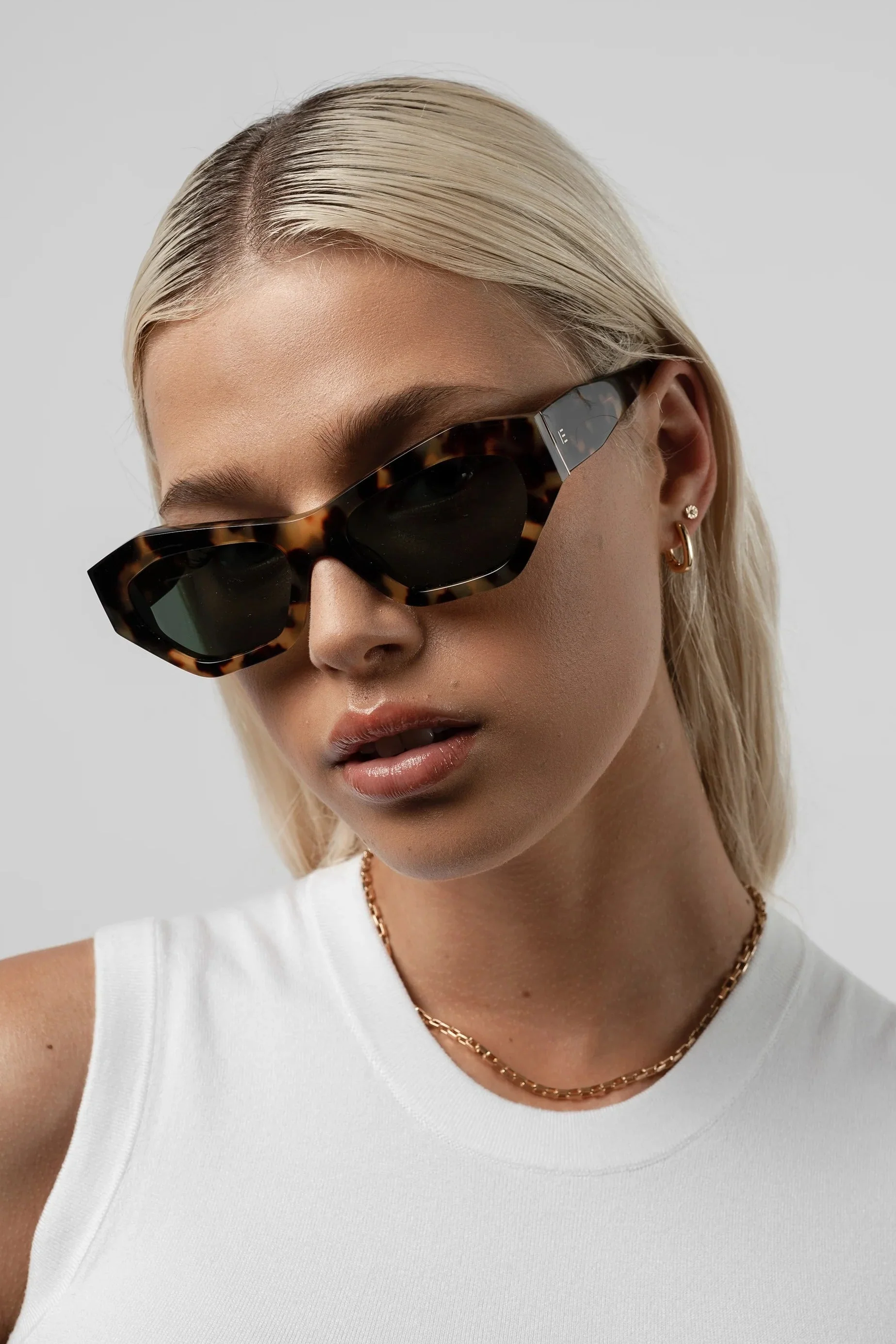 Emily Tortoise Angular Sunglasses - Image 2