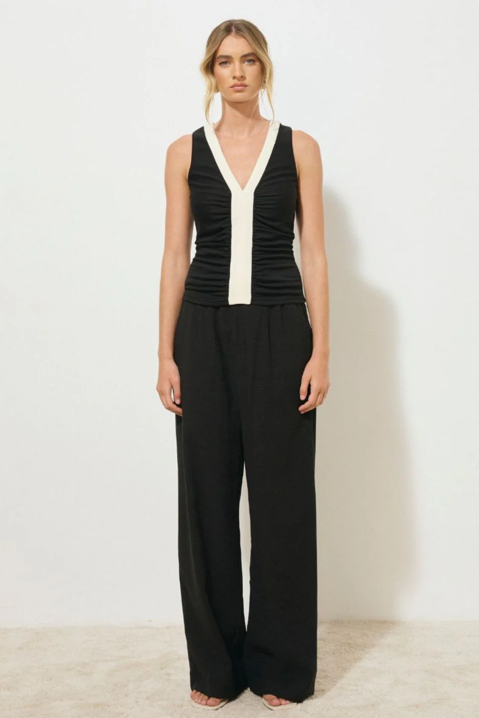 Era Monochrome Jersey Knit Sleeveless Top - Image 2