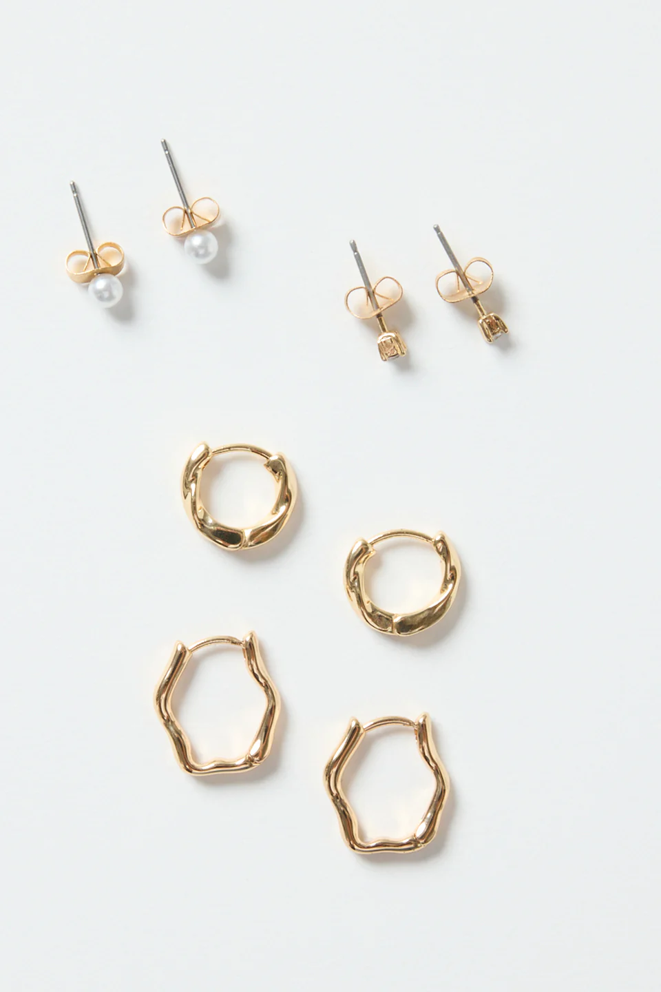 Huggie Stud 4 Sets Gold Earrings - Image 5