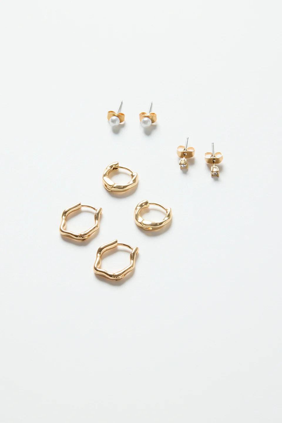 Huggie Stud 4 Sets Gold Earrings - Image 6