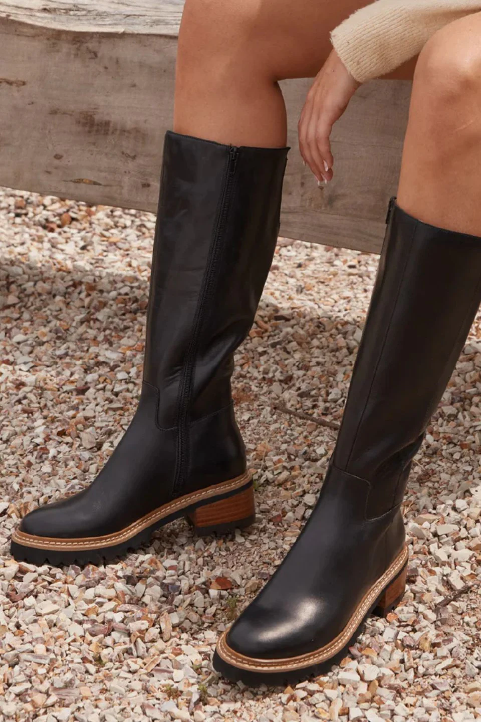 Lindetta Black High Leather Boot