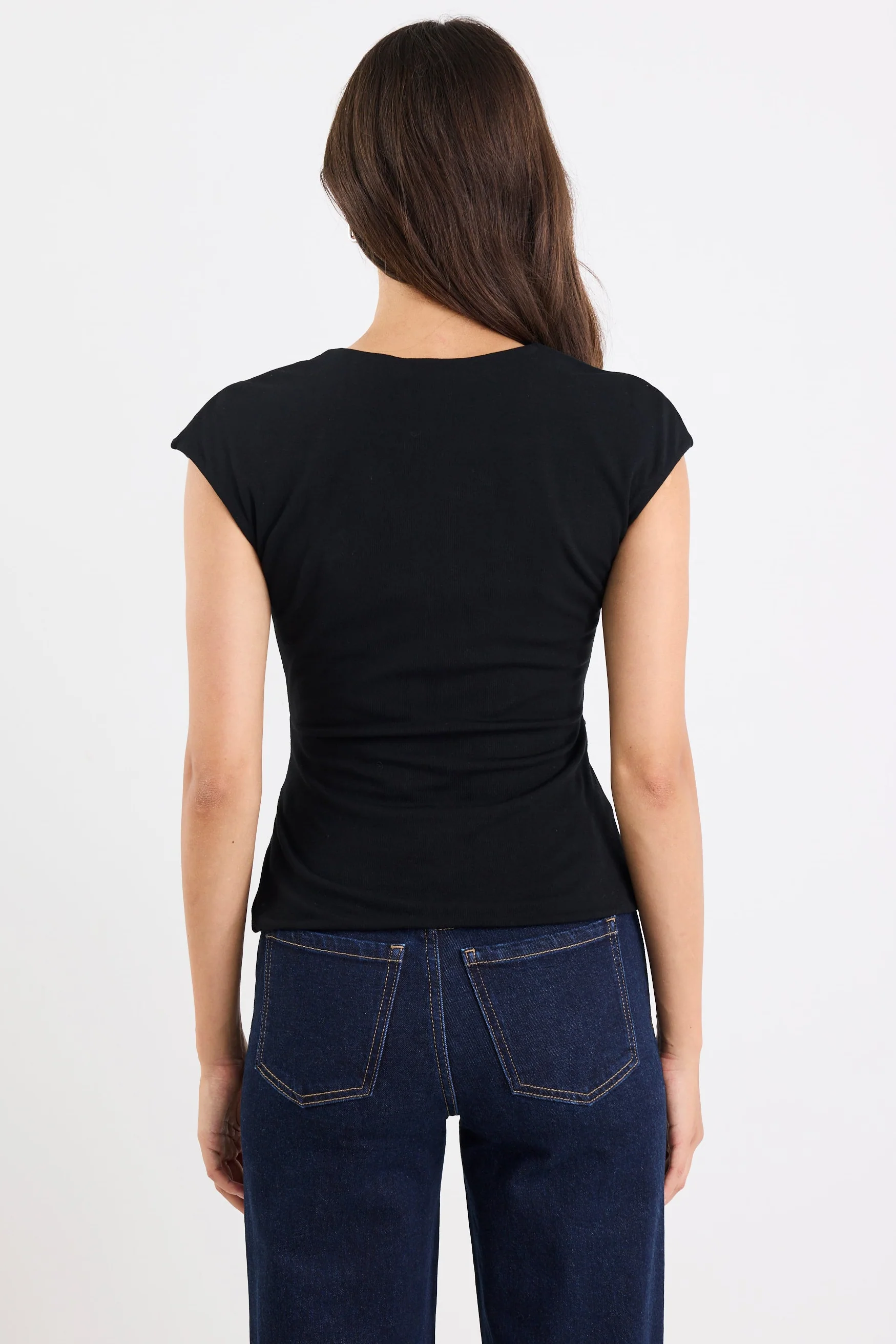 Magnetic Black Crossover Front Top - Image 3