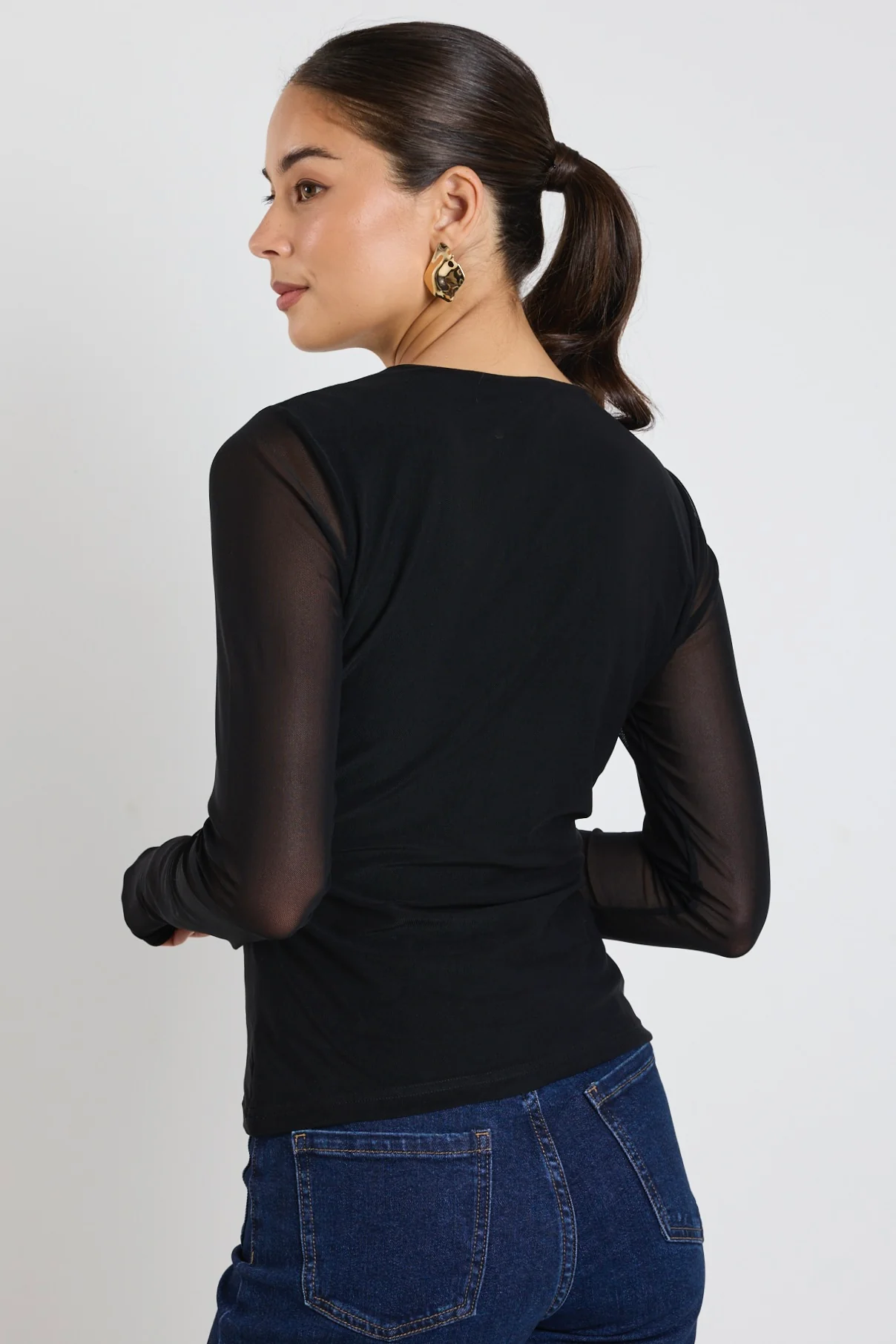 Network Black Mesh Keyhole LS Top - Image 4