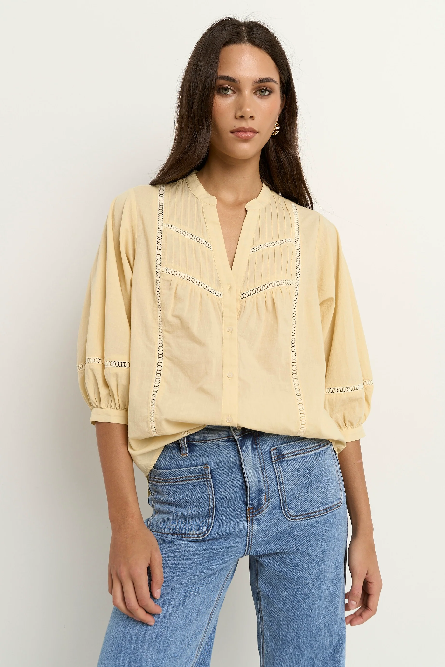 Ornamental Butter Lace Insert Pintuck SS Shirt