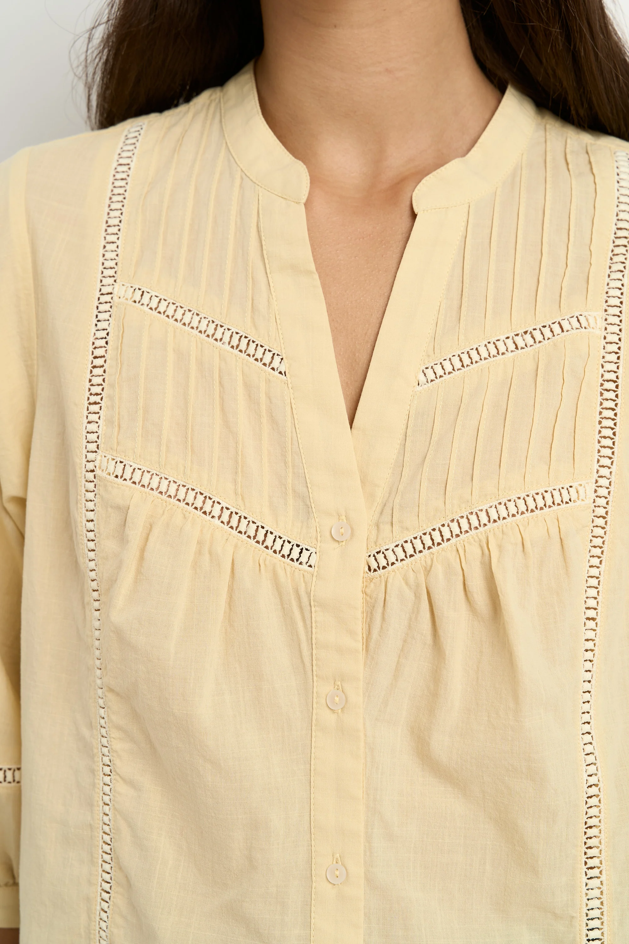 Ornamental Butter Lace Insert Pintuck SS Shirt - Image 2