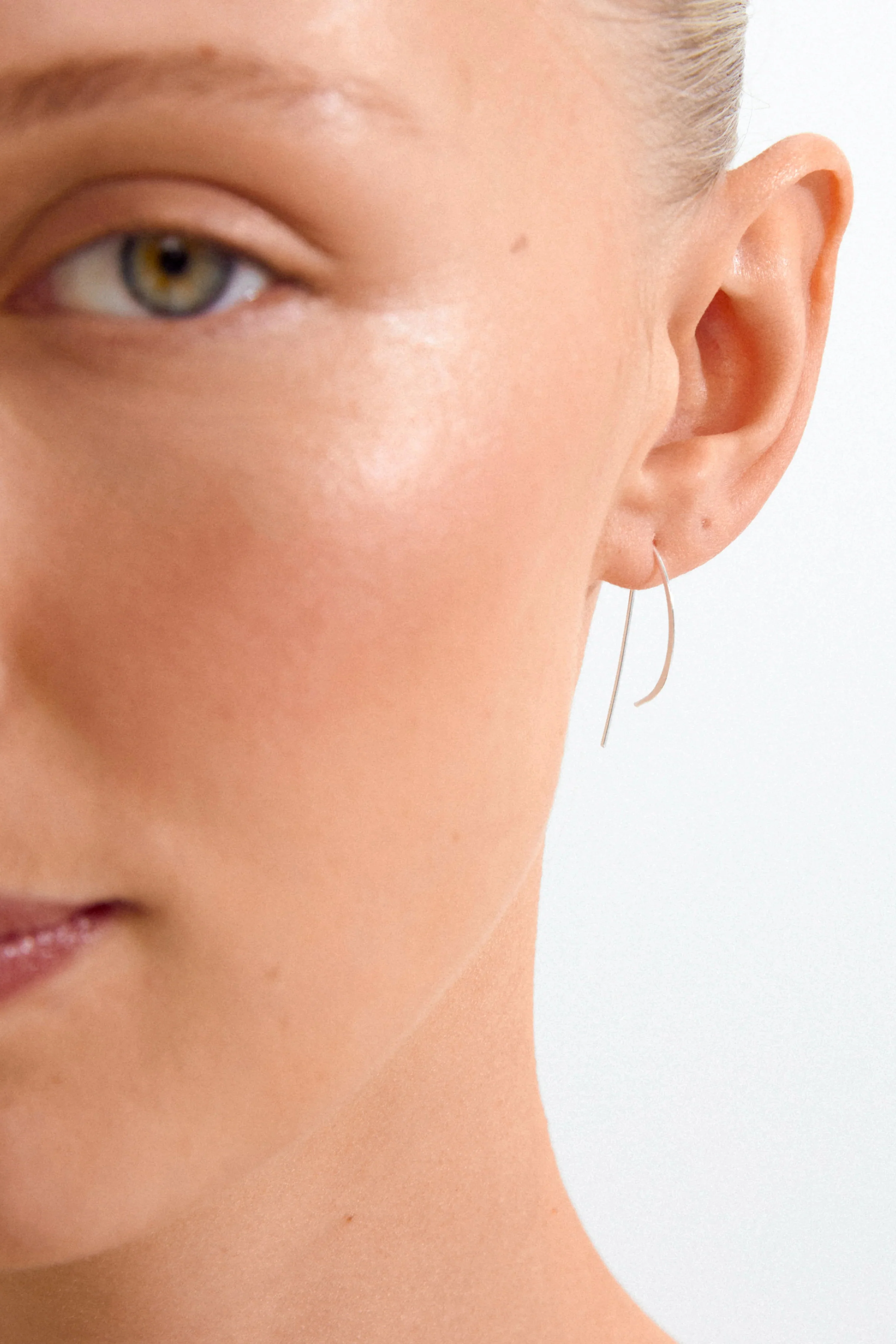 Peony Pi Thread Earring - Image 4
