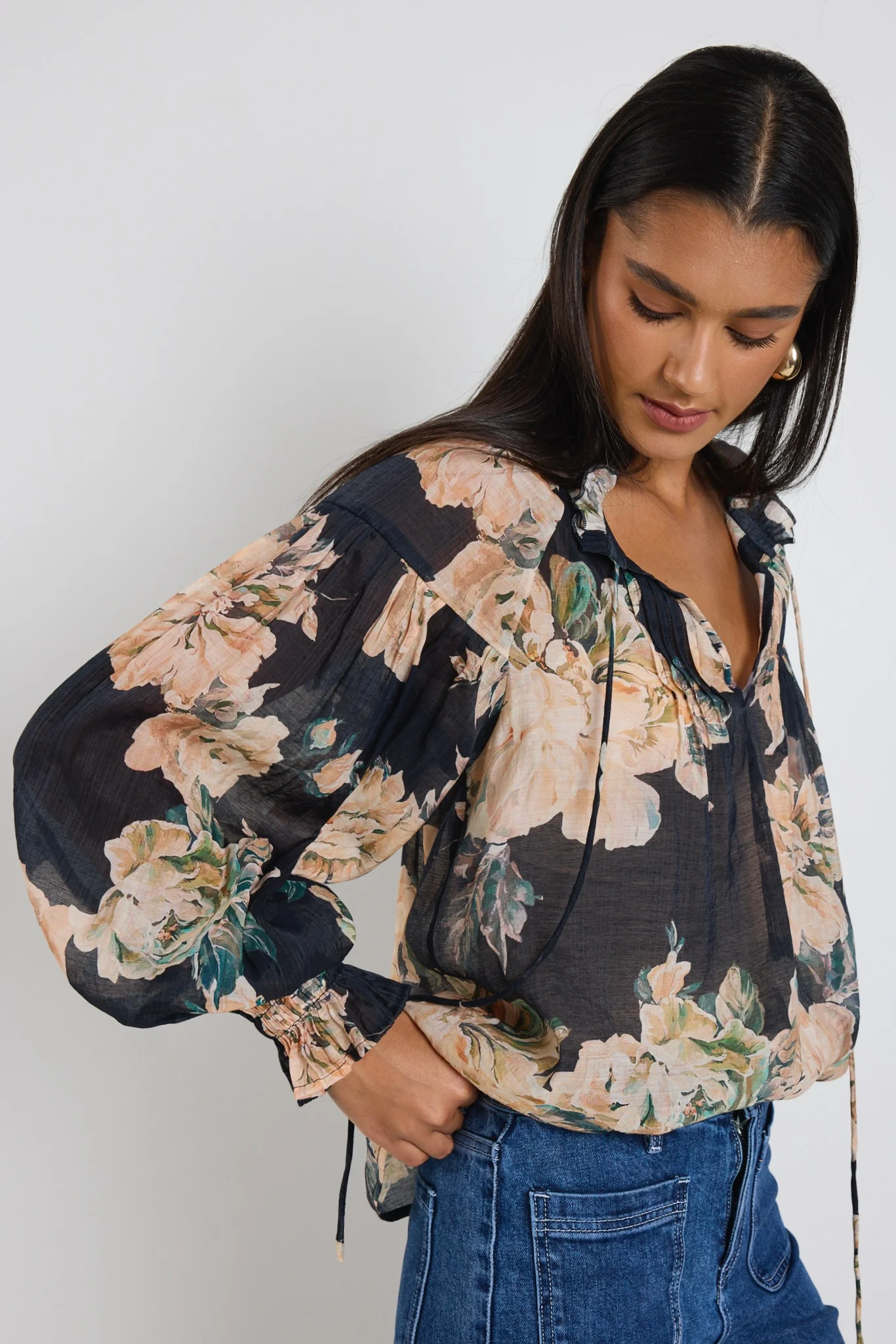 Refined Navy Peach Floral LS Pintuck Top - Image 4