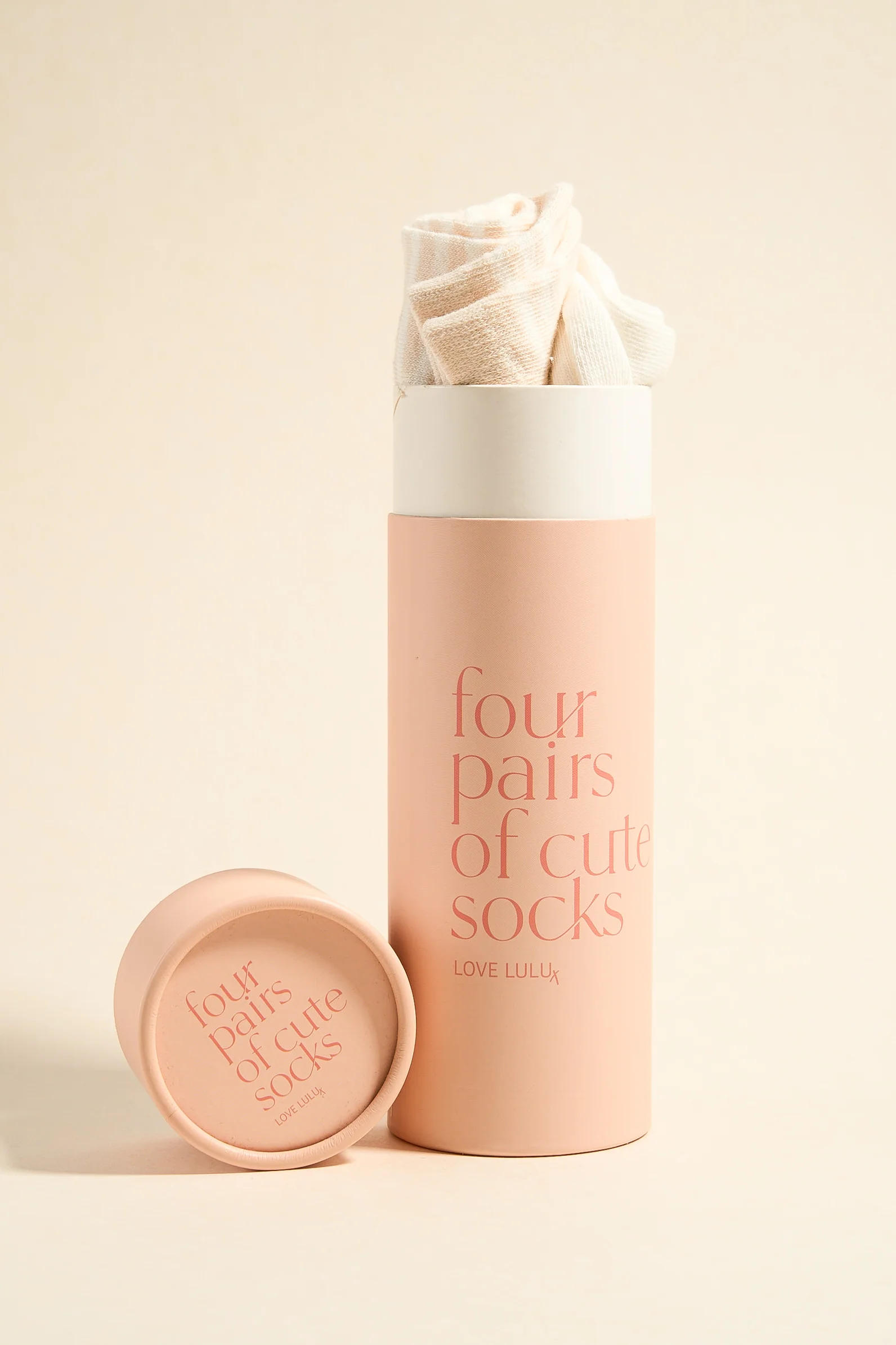 Short 4 Pair Natural Stripe Socks Round Box