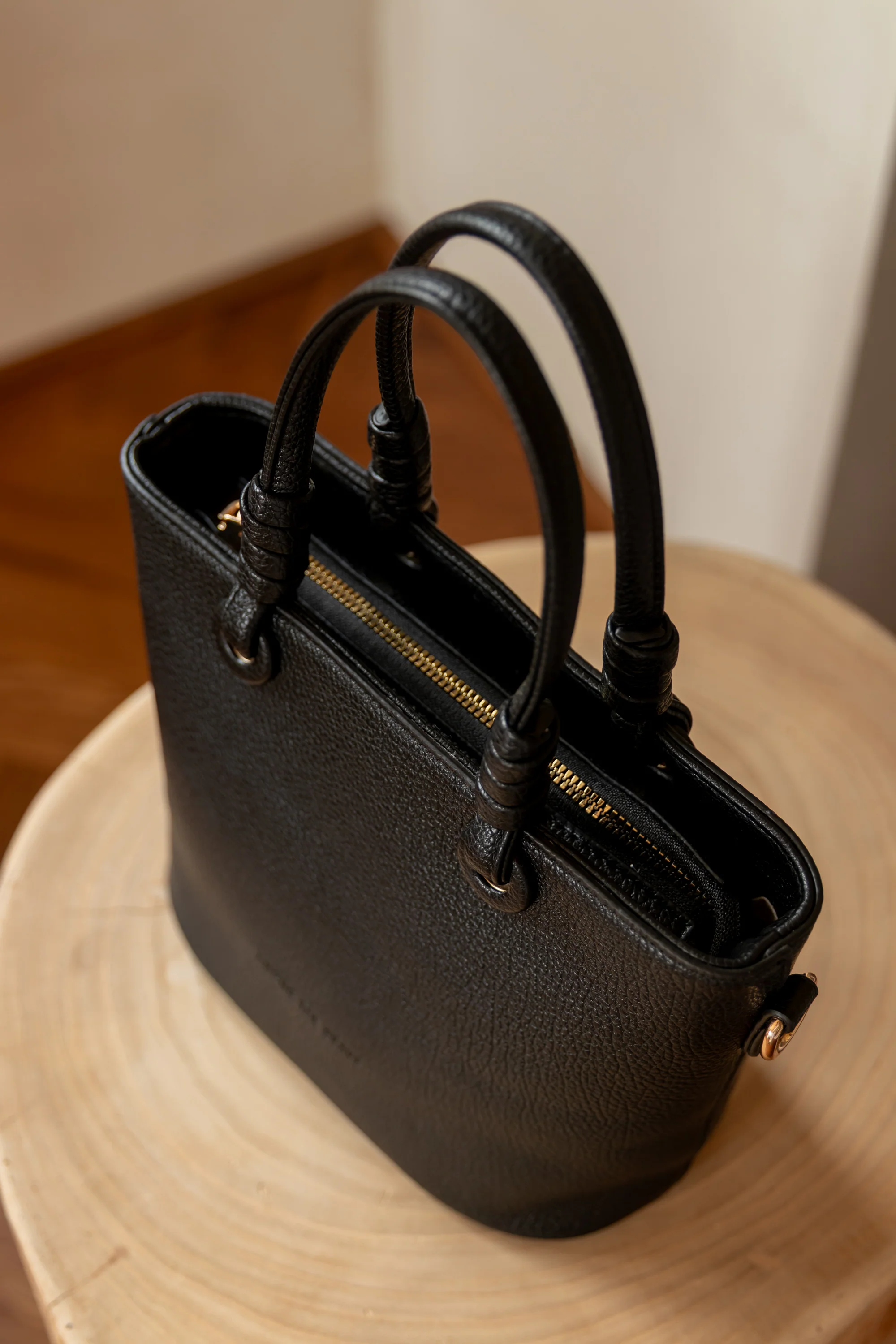 Siena Black PU Leather Small Knot Top Handle Bag - Image 3