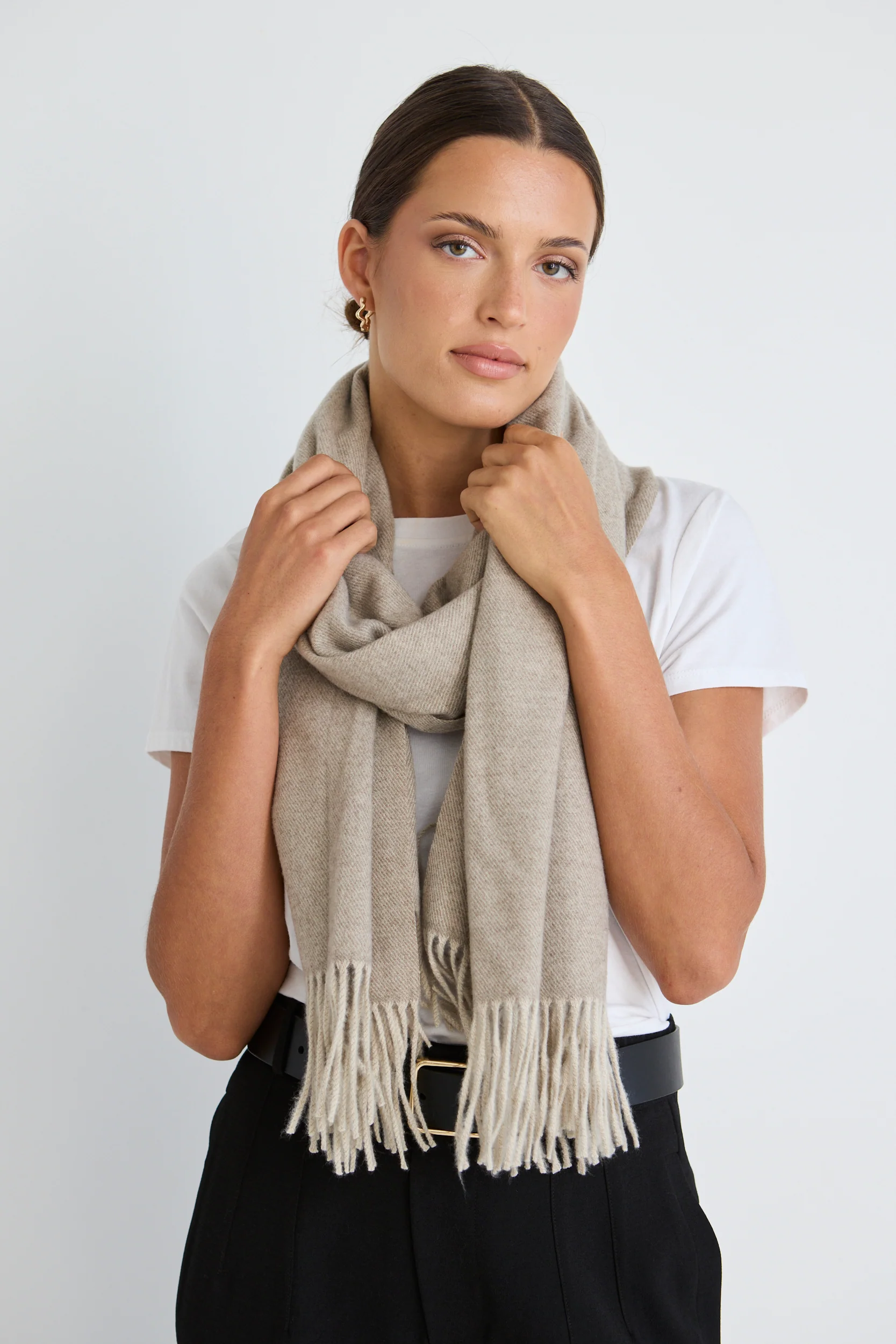 Simple Moss Winter Scarf - Image 2