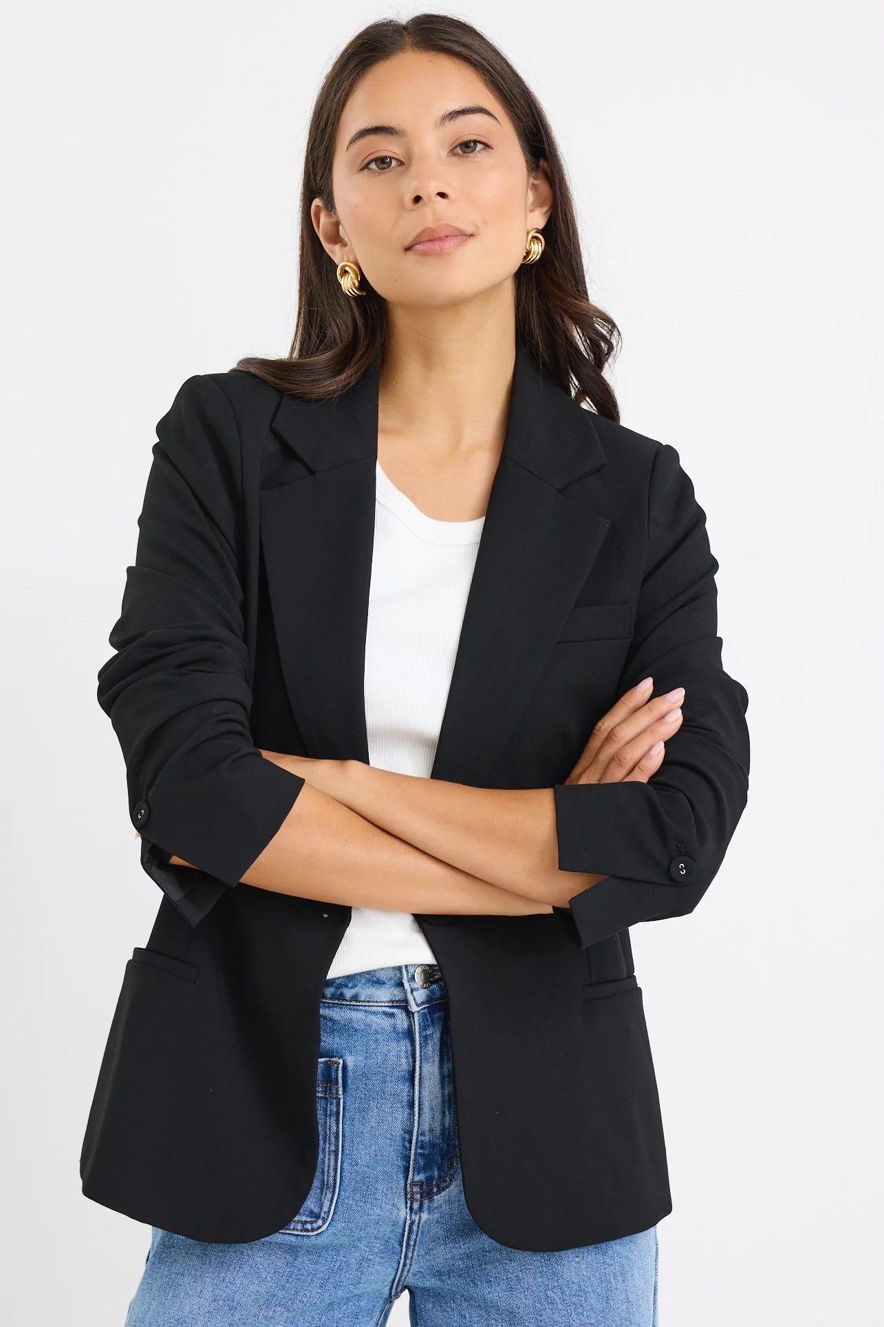 Suave Black Fitted Short Blazer - Image 4