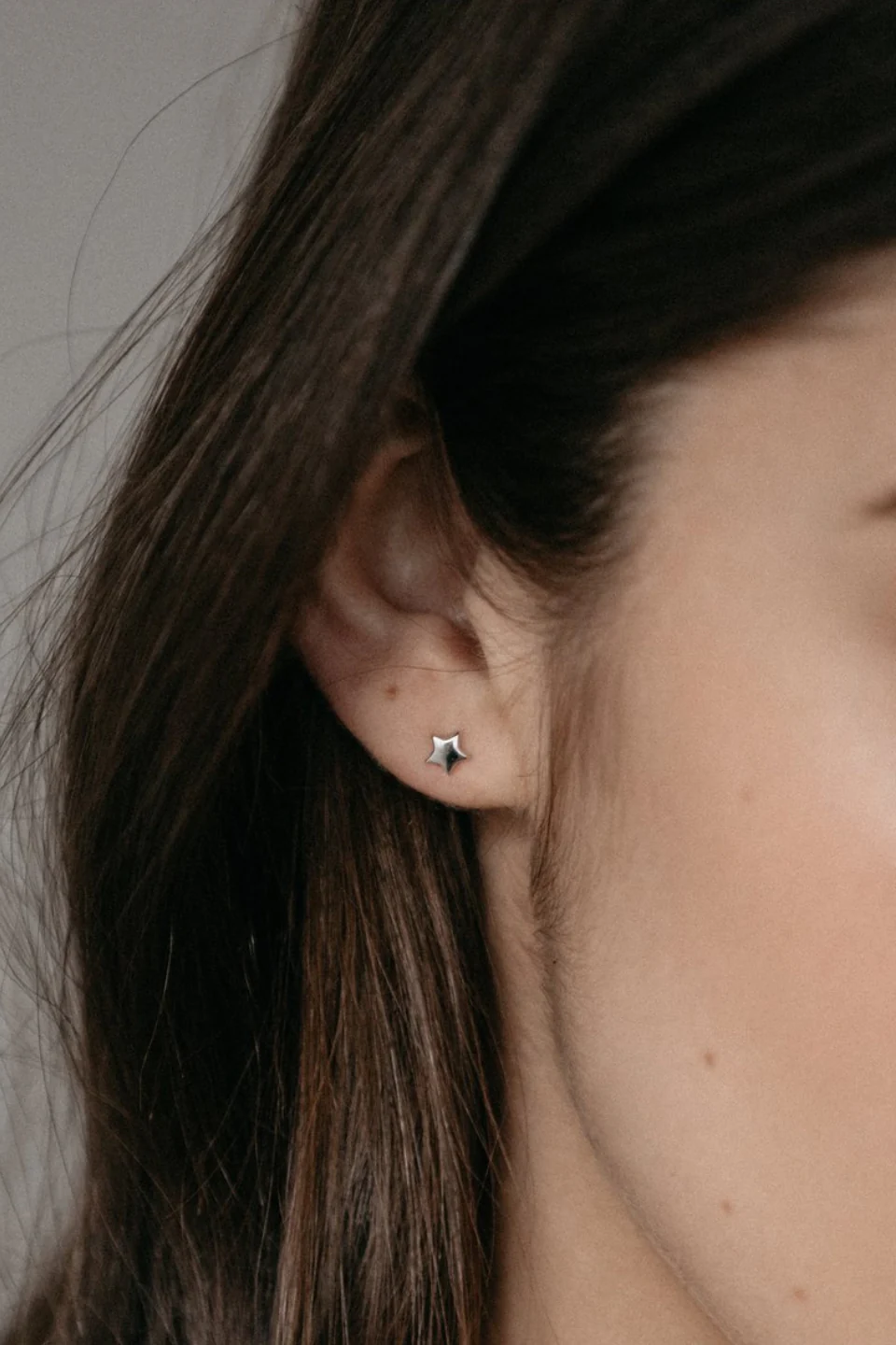Twinkle Star Stud Earrings Silver - Image 2