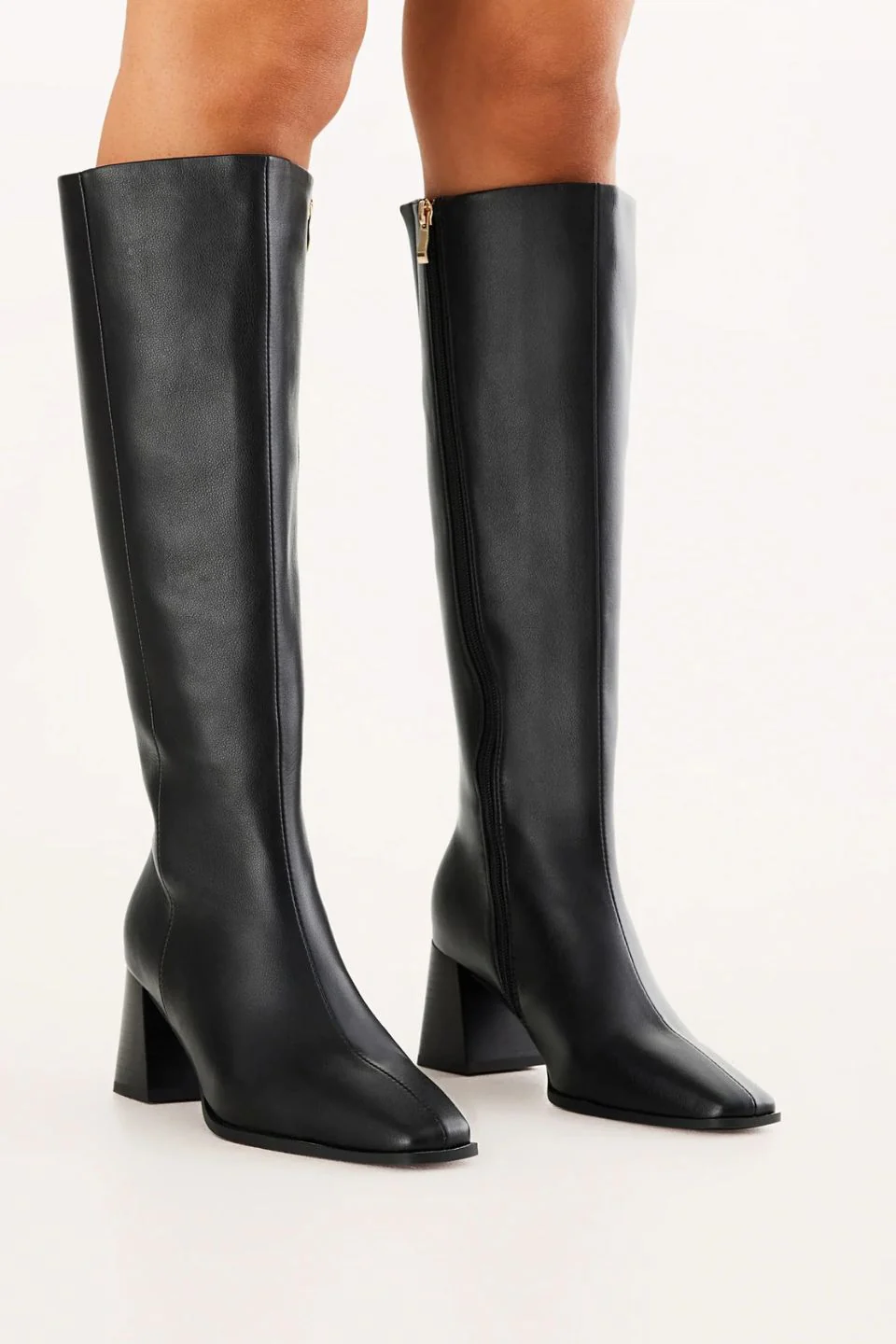 Verneta Black Knee High Mid Heel Boot - Image 2