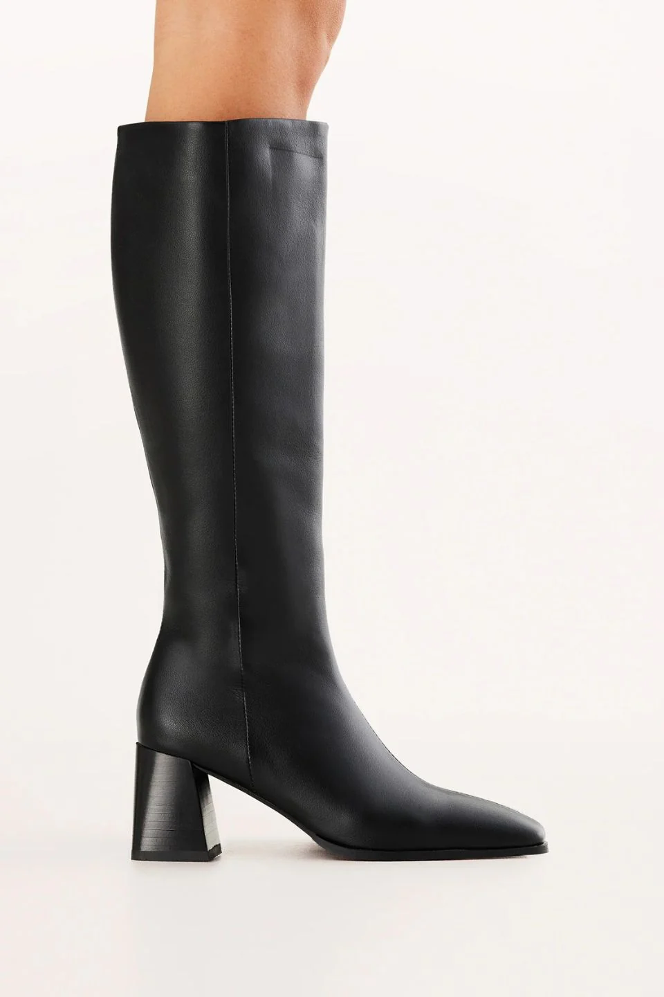 Verneta Black Knee High Mid Heel Boot - Image 4