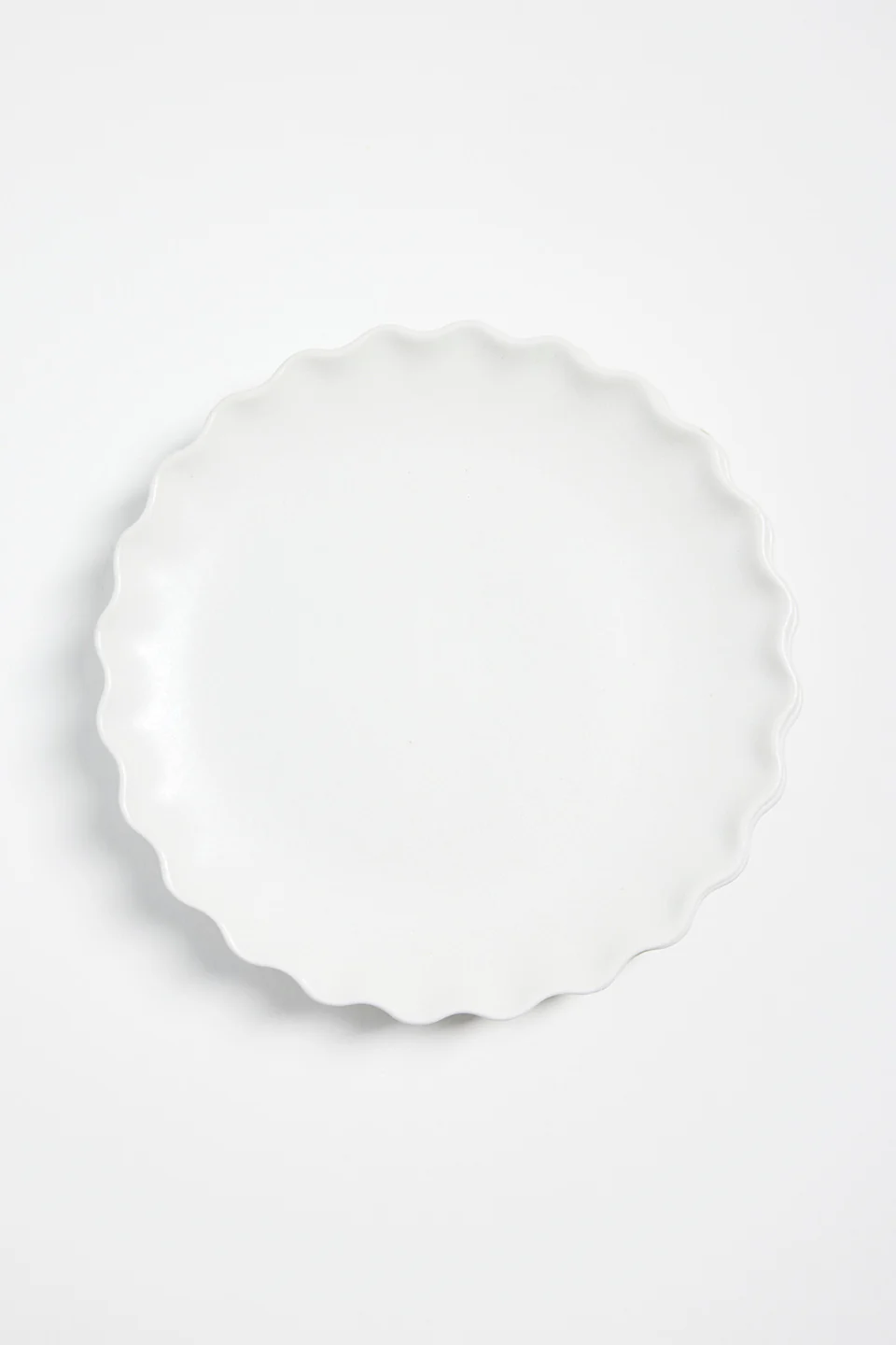 Wavey Edge White Set 2 Plates - Image 3