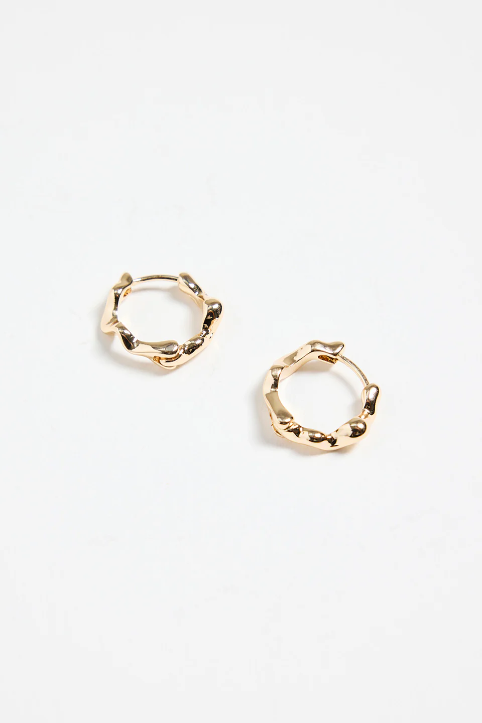 Wavey Hoop Gold Earrings - Image 4