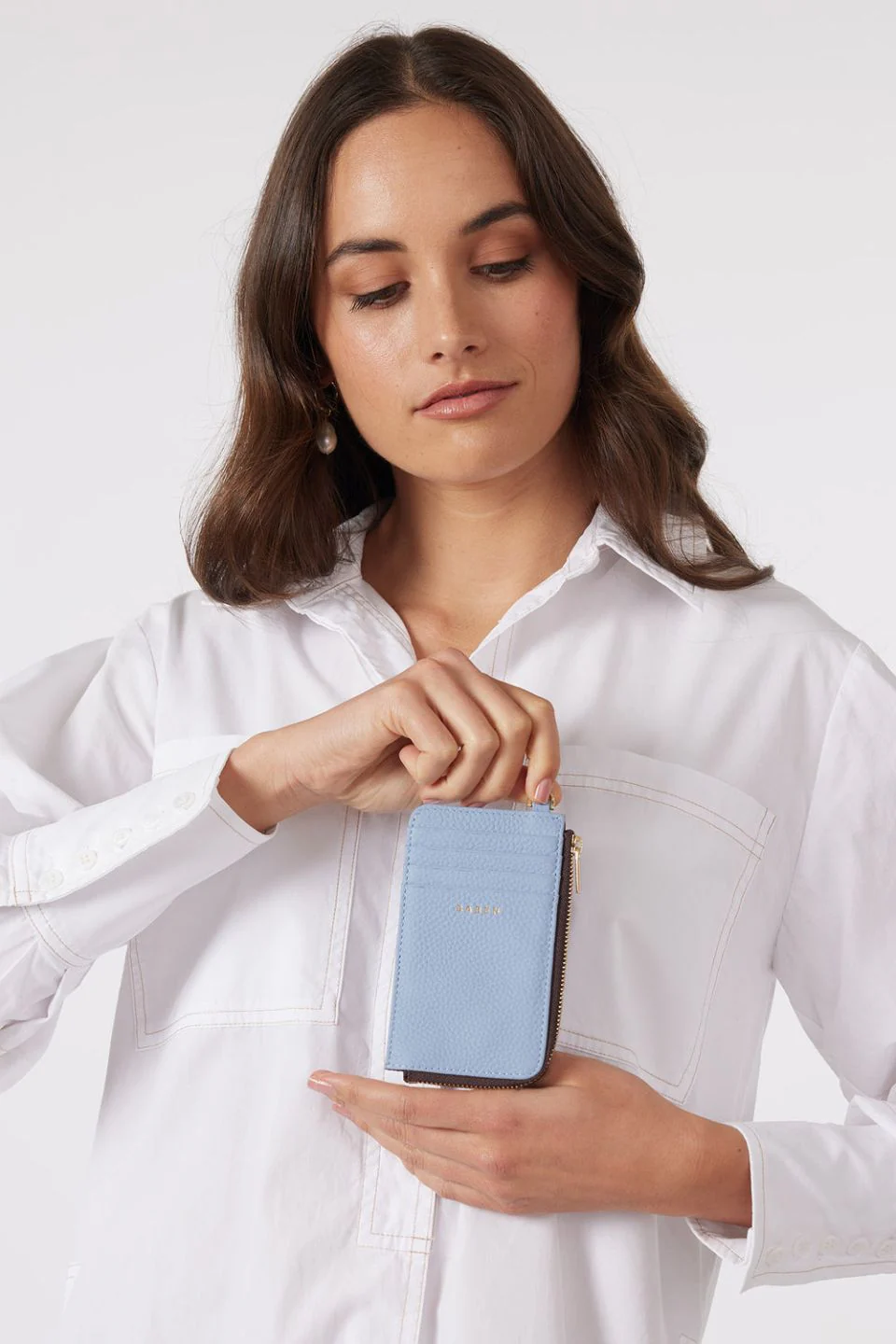 Winona Hydrangea Leather Card Holder - Image 2