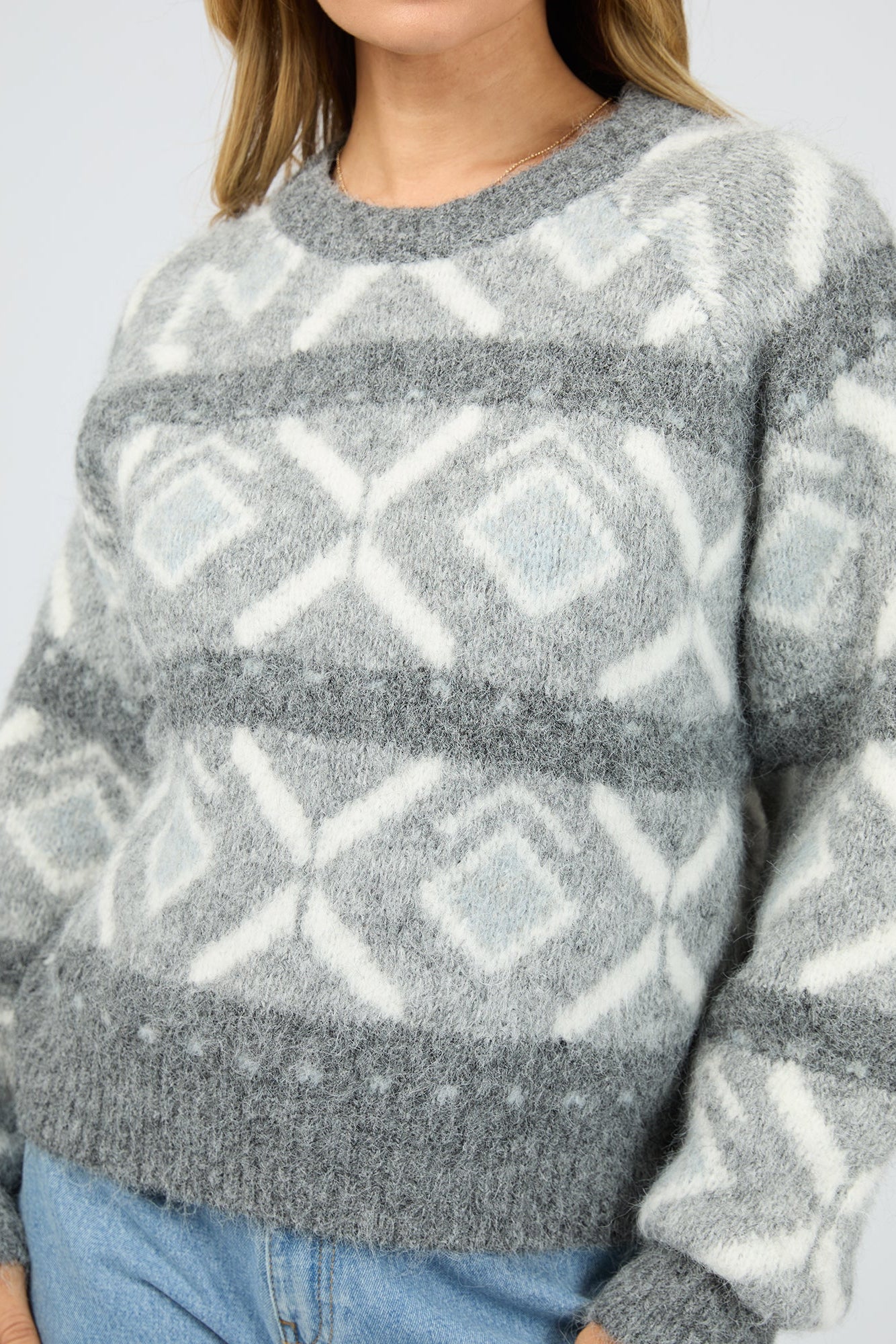 Zoia Charcoal Pattern Knit Crew - Image 5